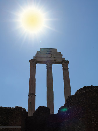 Fotos Dioskurentempel mit Sonne