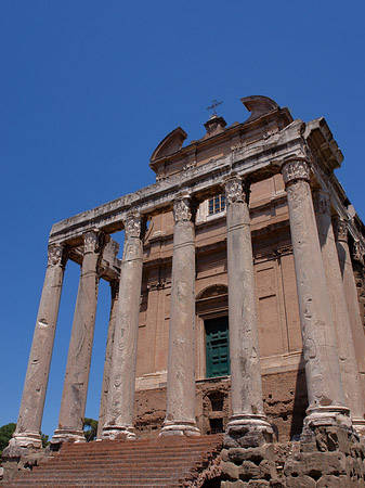 Fotos Tempel des Antoninus Pius und der Faustina