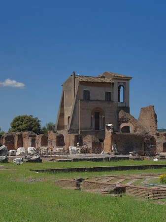 Foto Ruinen mit Apollo Tempel