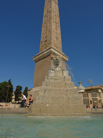 Foto Obelisk mit Wasser - Rom