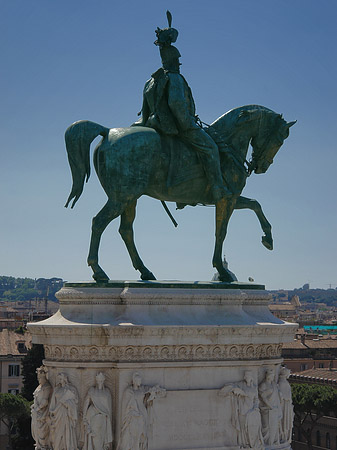 Bronzestatue von Victor Emmanuel