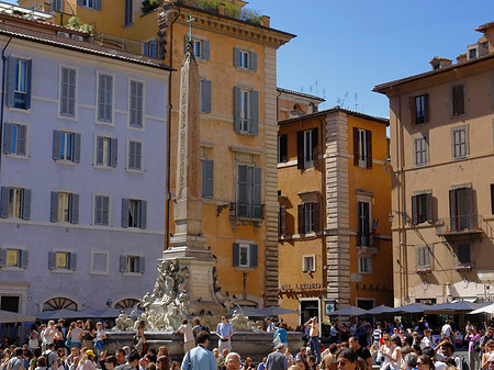 Platz vor dem Pantheon