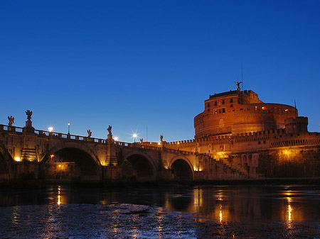 Foto Burg und Brücke