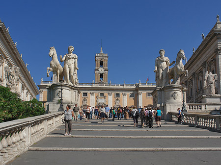 Statuen der Dioskuren Foto 