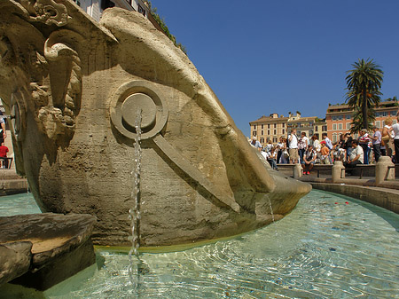 Foto Schiff im Barcaccia Brunnen