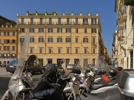 Mofas an der Piazza di Spagna Foto 