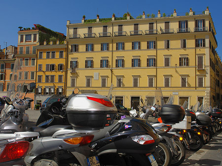 Fotos Mofas an der Piazza di Spagna